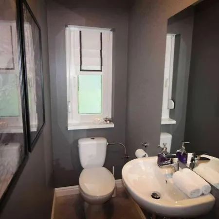 Vakantiehuis Peaceful Designer 50 Meters From Balaton, Ideal For Families