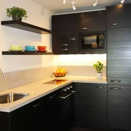 Vakantiehuis Peaceful Designer 50 Meters From Balaton, Ideal For Families Balatonakarattya