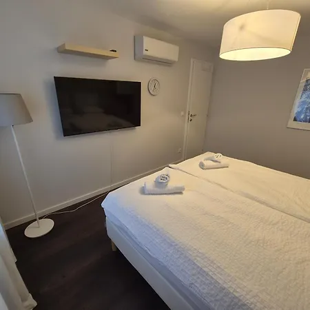 Peaceful Designer 50 Meters From Balaton, Ideal For Families バラトンアカラッチャ