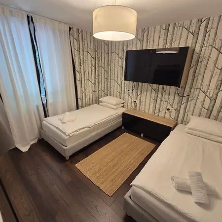 Peaceful Designer 50 Meters From Balaton, Ideal For Families バラトンアカラッチャ