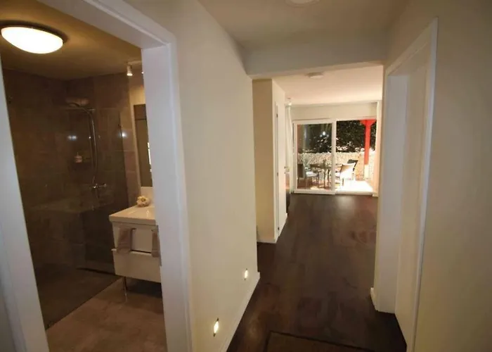 Peaceful Designer 50 Meters From Balaton, Ideal For Families Nyaraló Balatonakarattya