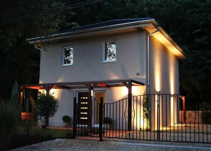 Peaceful Designer 50 Meters From Balaton, Ideal For Families Nyaraló