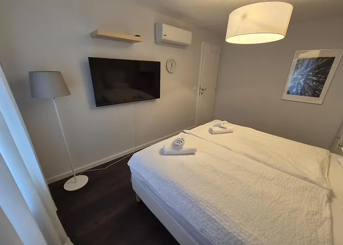 Peaceful Designer 50 Meters From Balaton, Ideal For Families Balatonakarattya