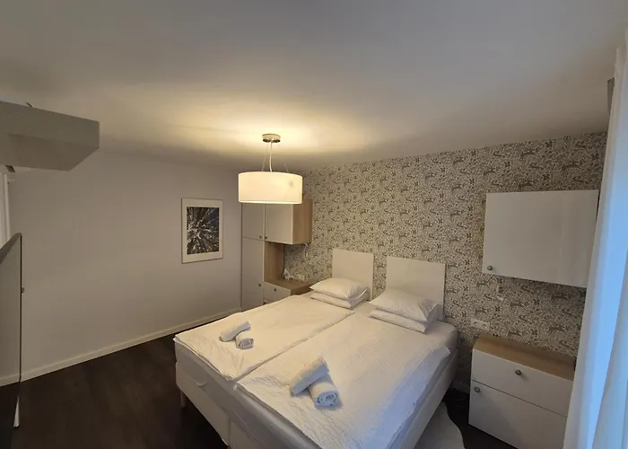 Peaceful Designer 50 Meters From Balaton, Ideal For Families 펜션