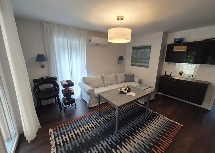 Peaceful Designer 50 Meters From Balaton, Ideal For Families 펜션 *